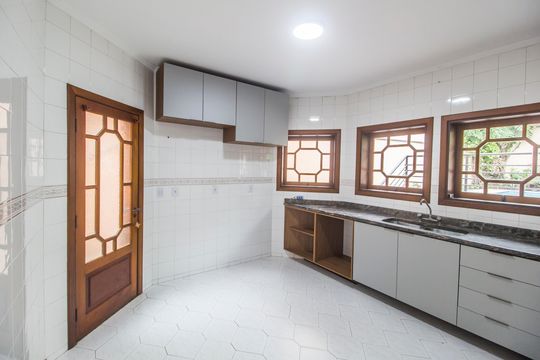 Cozinha de casa de condomínio para alugar com 5 quartos, 393m² em Residencial Onze (alphaville), Santana de Parnaíba