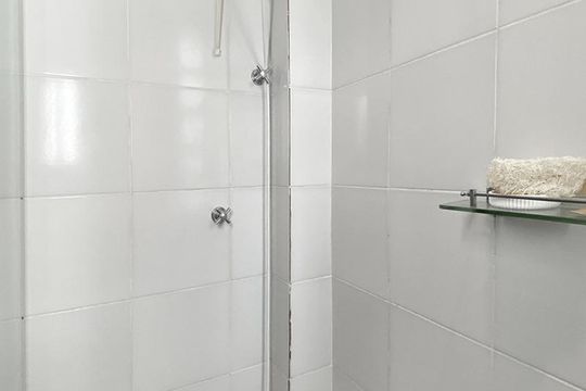 Banheiro de apartamento para alugar com 2 quartos, 36m² em São José, São Leopoldo