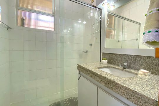 Banheiro da Suíte 2 de apartamento à venda com 5 quartos, 347m² em Santa Efigênia, Belo Horizonte