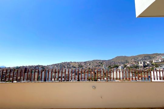 Vista da Suíte 3 de apartamento à venda com 5 quartos, 347m² em Santa Efigênia, Belo Horizonte