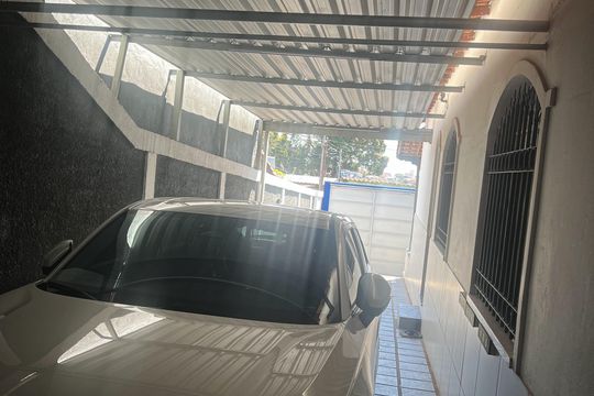 Garagem de casa à venda com 3 quartos, 450m² em Novo Progresso, Contagem