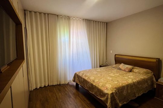 Quarto 1 de casa à venda com 3 quartos, 450m² em Novo Progresso, Contagem