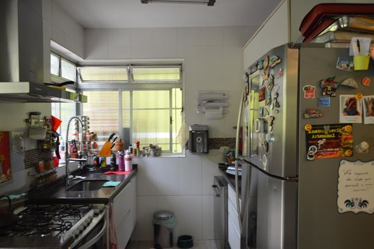 Cozinha de casa à venda com 5 quartos, 280m² em Jardim da Gloria, São Paulo