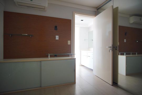 Quarto de apartamento à venda com 1 quarto, 51m² em Petrópolis, Porto Alegre