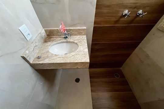 Banheiro da Suíte 3 de casa à venda com 3 quartos, 130m² em Parque Mandaqui, São Paulo