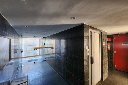 Elevador de apartamento à venda com 2 quartos, 63m² em Taquara, Rio de Janeiro