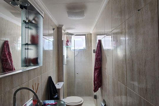 Banheiro de apartamento à venda com 2 quartos, 63m² em Taquara, Rio de Janeiro
