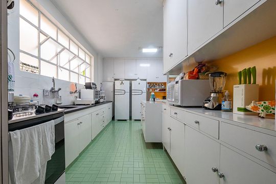 Cozinha de apartamento à venda com 3 quartos, 229m² em Cerqueira César, São Paulo