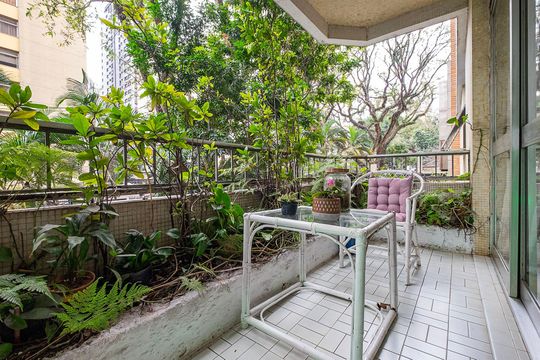 Sala - Varanda de apartamento à venda com 3 quartos, 229m² em Cerqueira César, São Paulo