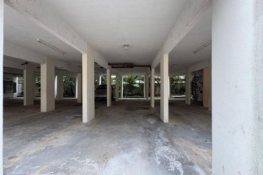 Garagem de apartamento à venda com 2 quartos, 60m² em Vila Lutécia, Santo André