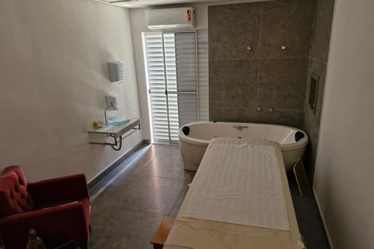 Banheiro de casa à venda com NaN quartos, m² em Pacaembu, São Paulo