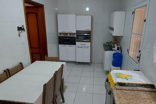 Cozinha de casa à venda com 2 quartos, 68m² em Vila Antonieta, São Paulo