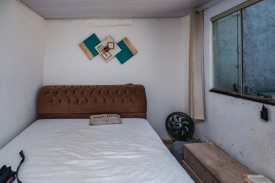 Quarto 2 de casa à venda com 2 quartos, 300m² em Apolonia, Belo Horizonte