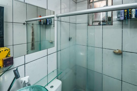 Banheiro Social de casa à venda com 2 quartos, 300m² em Apolonia, Belo Horizonte