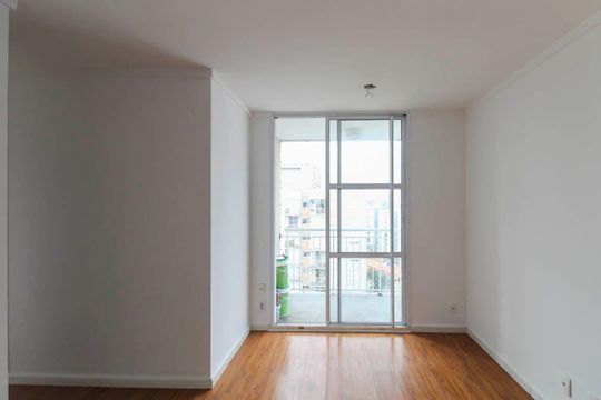 Sala de apartamento à venda com 3 quartos, 64m² em Jardim Guairaca, São Paulo