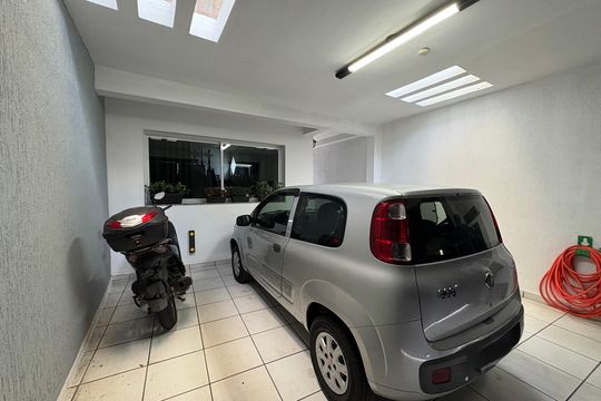 Garagem de casa à venda com 3 quartos, 185m² em Vila Curuçá, Santo André