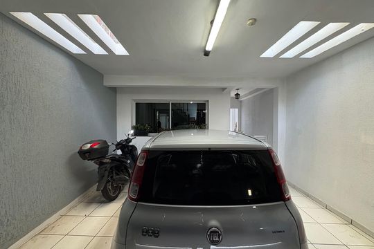 Garagem de casa à venda com 3 quartos, 185m² em Vila Curuçá, Santo André