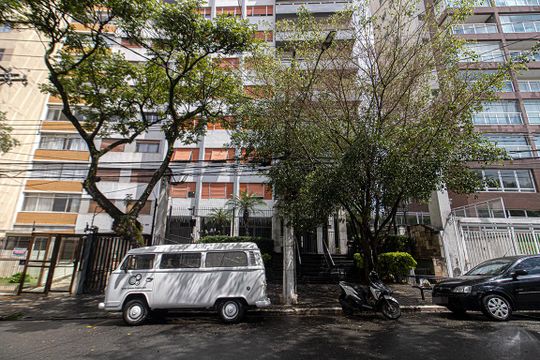fachada de apartamento para alugar com 6 quartos, 600m² em Aclimação, São Paulo