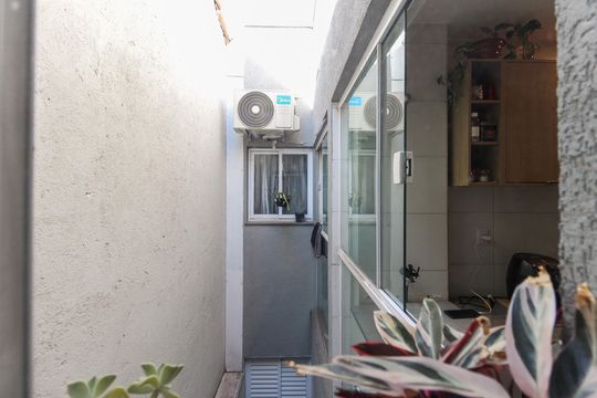 Vista da Sala de apartamento para alugar com 2 quartos, 40m² em Itaquera, São Paulo