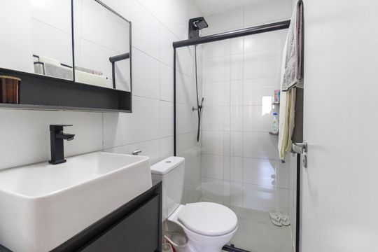 Banheiro de apartamento para alugar com 2 quartos, 40m² em Itaquera, São Paulo