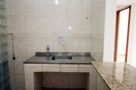 Cozinha de apartamento à venda com 2 quartos, 50m² em Irajá, Rio de Janeiro