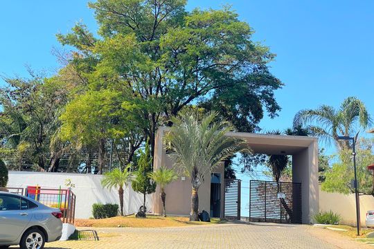 Fachada de casa de condomínio à venda com 3 quartos, 149m² em Garças, Belo Horizonte