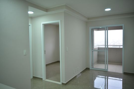 Sala de apartamento à venda com 2 quartos, 55m² em Vila Tibiriçá, Santo André