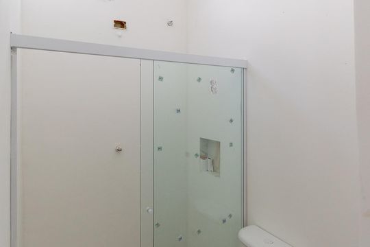 Banheiro Social de casa para alugar com 1 quarto, 25m² em Jardim Oriental, São Paulo