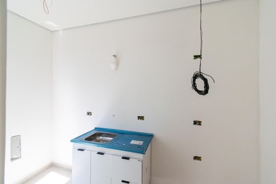 Cozinha de casa para alugar com 1 quarto, 25m² em Jardim Oriental, São Paulo