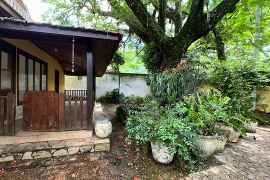 Quintal de casa à venda com 7 quartos, 900m² em Vargem Pequena, Rio de Janeiro