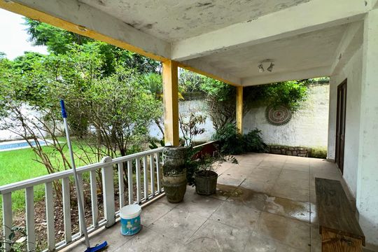 Quintal de casa à venda com 7 quartos, 900m² em Vargem Pequena, Rio de Janeiro
