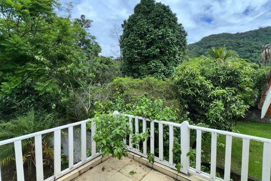 Varanda da Suíte 3 de casa à venda com 7 quartos, 900m² em Vargem Pequena, Rio de Janeiro