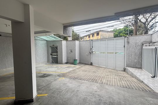Garagem de apartamento à venda com 2 quartos, 95m² em Vila Alpina, Santo André