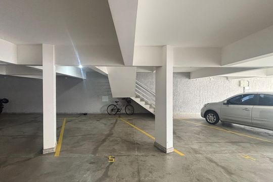 Garagem de apartamento à venda com 2 quartos, 95m² em Vila Alpina, Santo André