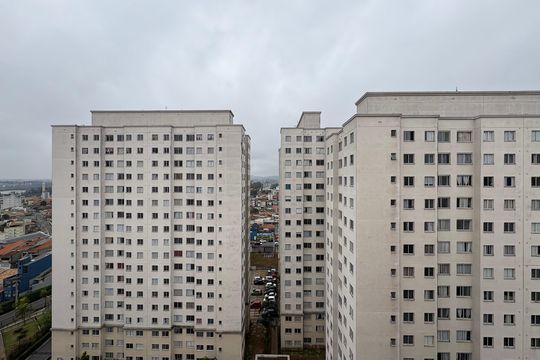Vista da sala de apartamento à venda com 2 quartos, 44m² em Parque Sao Vicente, Santo André