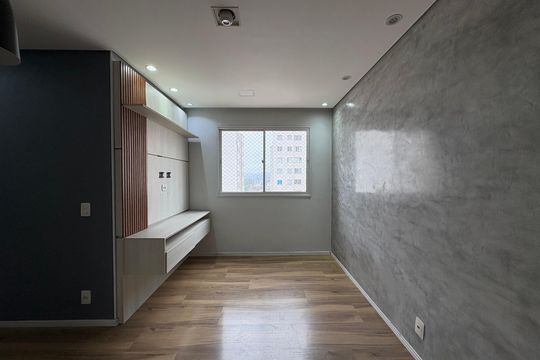 Sala de apartamento à venda com 2 quartos, 44m² em Parque Sao Vicente, Santo André