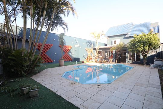 Área comum - Piscina de casa à venda com 3 quartos, 270m² em Rio Branco, Canoas