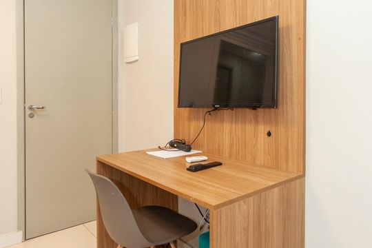 Escritório de kitnet/studio para alugar com 1 quarto, 16m² em Jardim São Luís, São Paulo