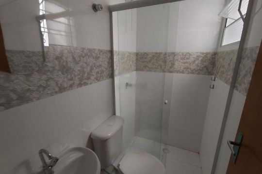 Casa à venda com 3 quartos, 300m² em Vila Granada, São Paulo