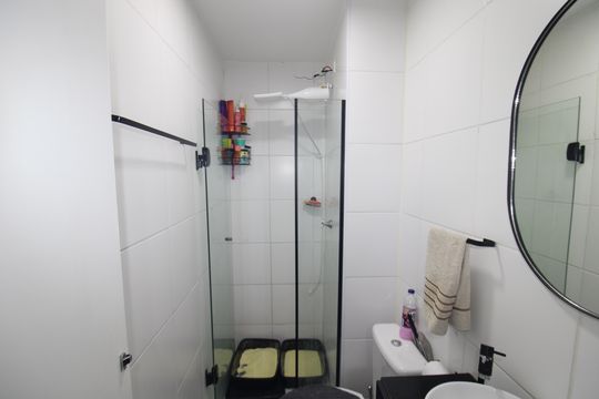 Banheiro de apartamento para alugar com 2 quartos, 43m² em Vila Pedra Branca, São Paulo