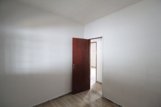 Casa à venda com 4 quartos, 247m² em Santa Monica, Belo Horizonte