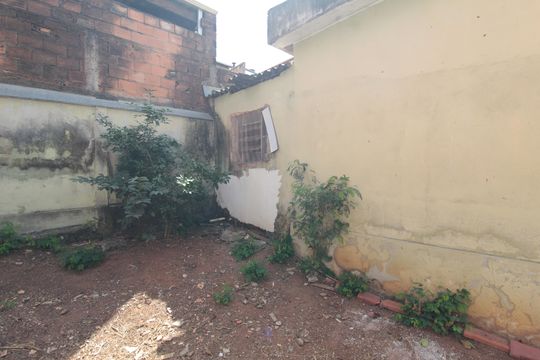 Casa à venda com 4 quartos, 247m² em Santa Monica, Belo Horizonte