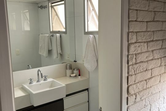 Banheiro de apartamento à venda com 3 quartos, 232m² em Perdizes, São Paulo