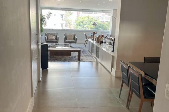 Sala de apartamento à venda com 3 quartos, 232m² em Perdizes, São Paulo