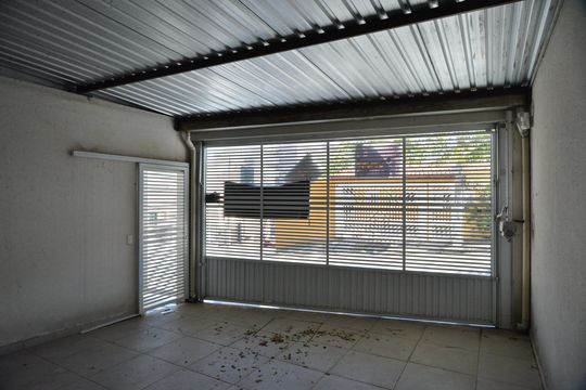 Garagem de casa à venda com 2 quartos, 88m² em Parque das Nações, Santo André