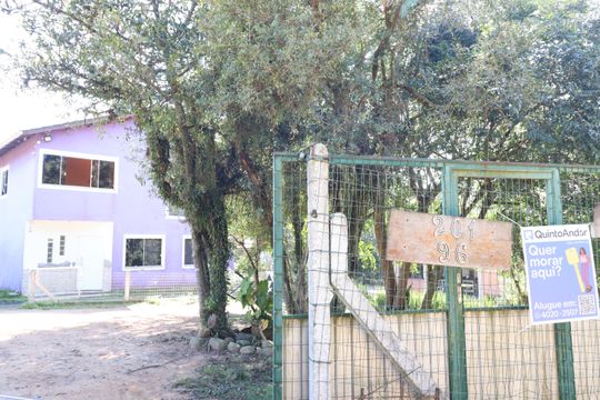 Placa de casa para alugar com 4 quartos, 200m² em Centro, Viamão