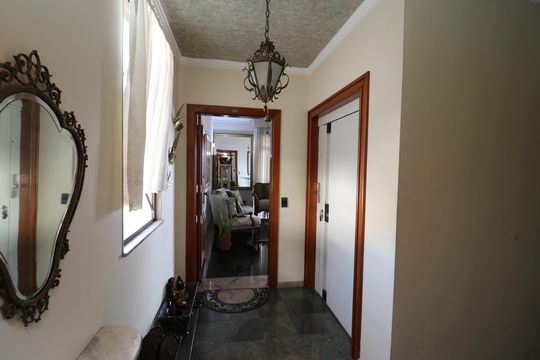 Hall de entrada de apartamento para alugar com 4 quartos, 350m² em Jardim Guanabara, Rio de Janeiro