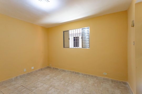 Sala / Quarto de casa para alugar com 1 quarto, 50m² em Casa Grande, Diadema