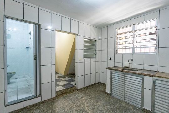 Cozinha de casa para alugar com 1 quarto, 50m² em Casa Grande, Diadema
