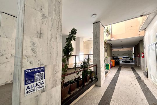 Placa de apartamento à venda com 3 quartos, 136m² em Copacabana, Rio de Janeiro